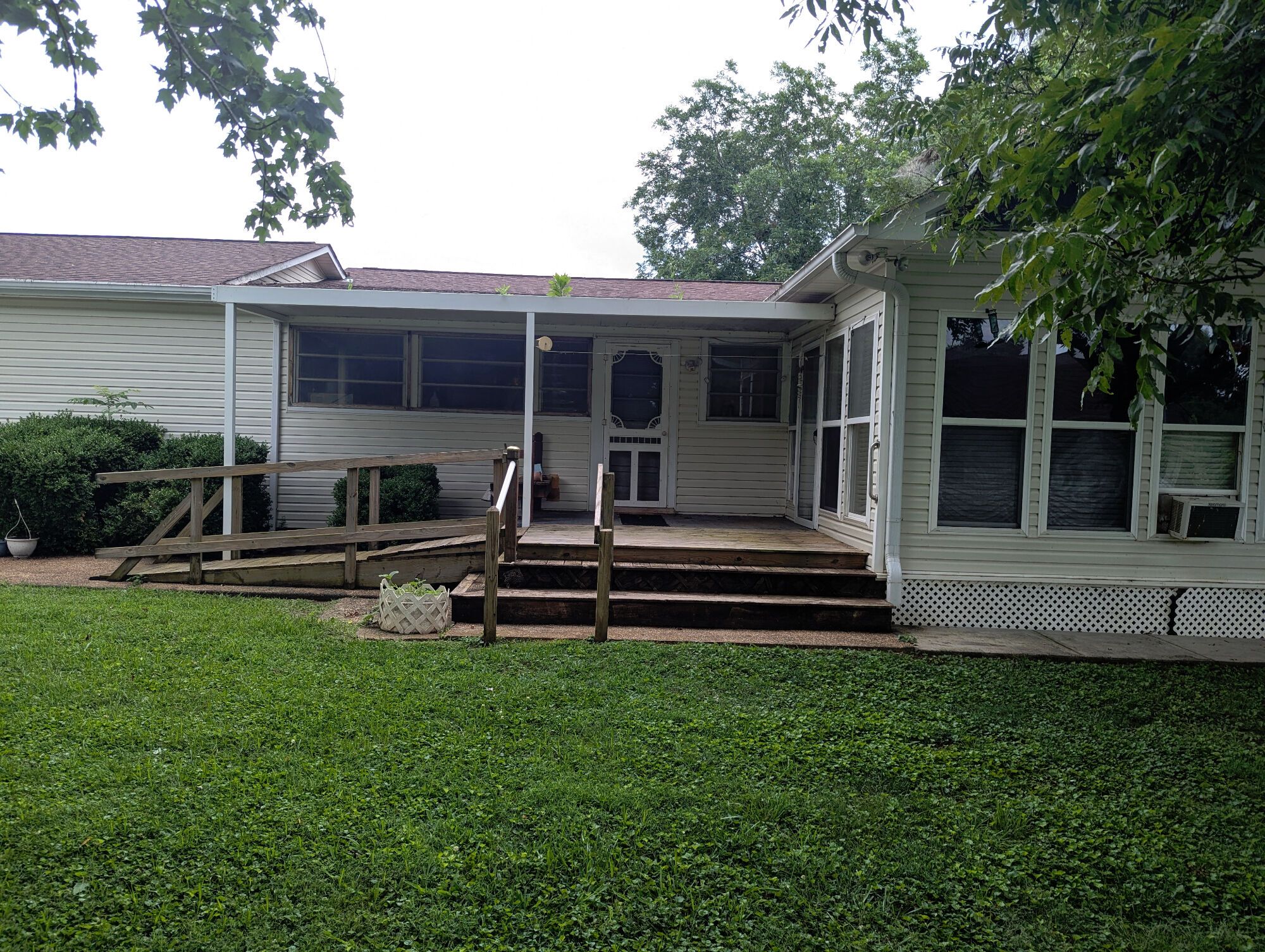Lot image 73