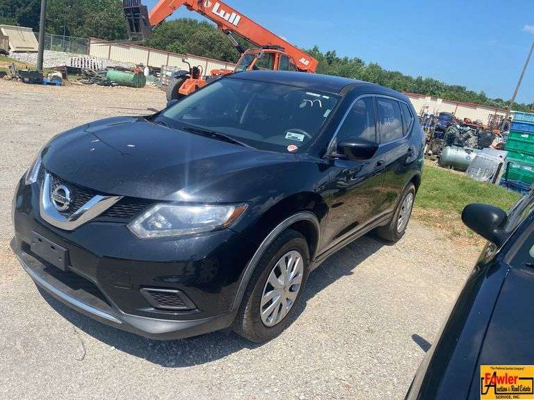 2016 Nissan Rouge; 160,328 Miles; VIN JN8AT2MT3GW008973.  See video. image