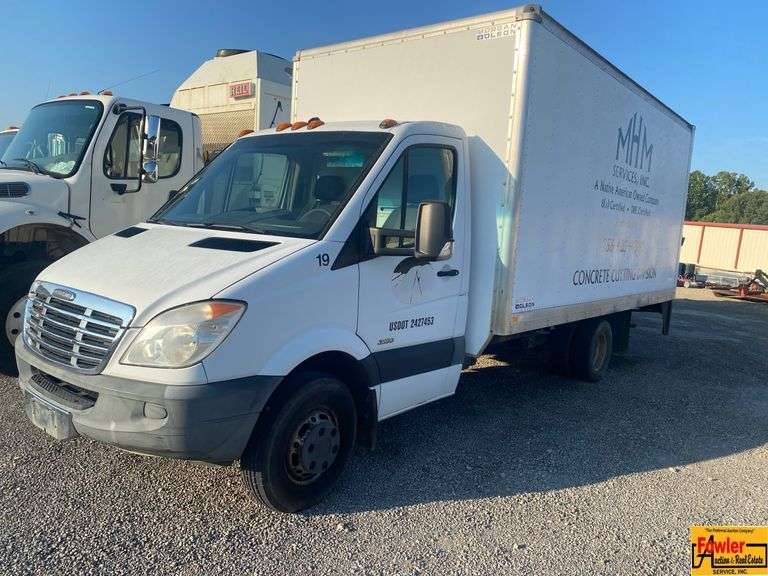 2012 Freightliner 3500 Box Truck; 290,952 Miles; VIN WDPPF4CC5C9508953.  See video. image