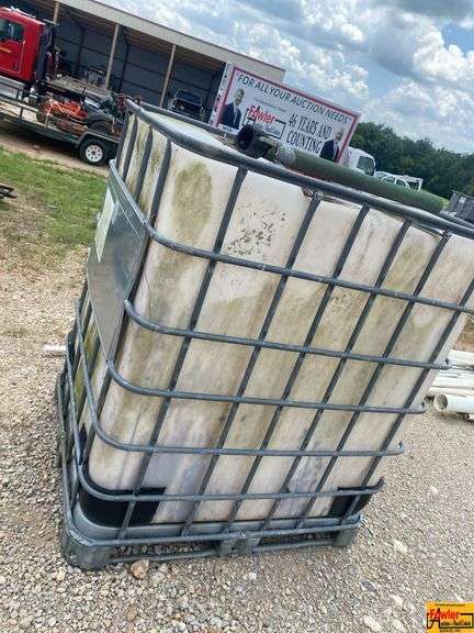 300-Gallon Plastic Tank