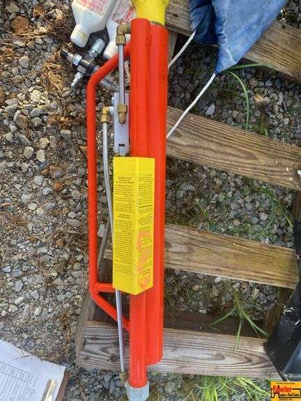 Hydraulic Post Hole Driver image
