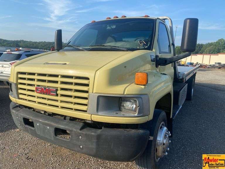 GMC C5500 Rollback With Liquid Propane Electronic Fuel Injection; VIN 1GDG5C1E84F900784 image