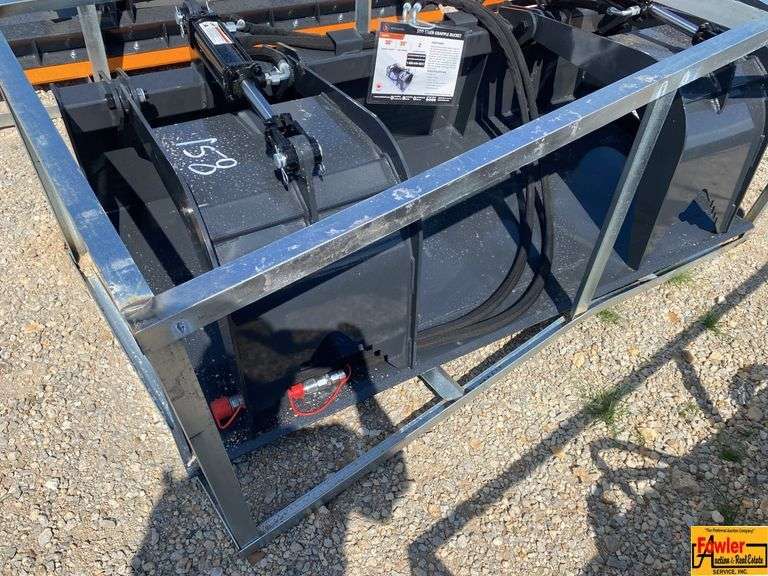 Wolverine Skid Steer Grapple Bucket, Model GB-11-72W image
