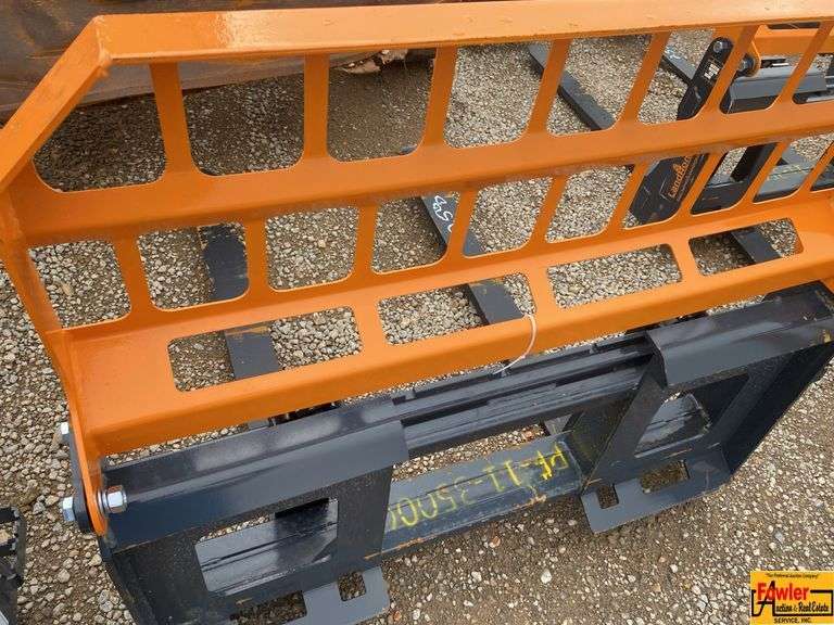 Land Honor 42"  Pallet Forks