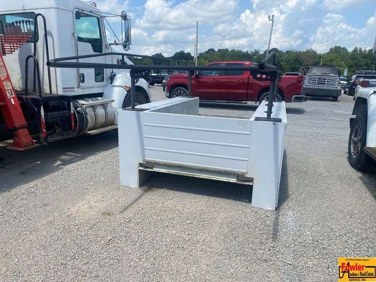 Full-Size Service Truck Bed image