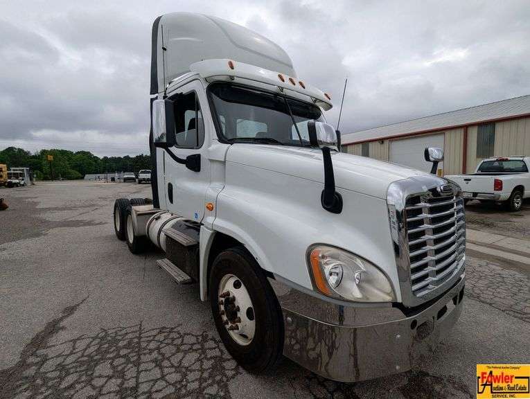 2014 Freightliner Cascadia; 921,245 Miles; VIN 3AKJGEBG8ESFS2162.  See video.