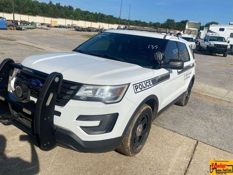 2017 Ford Explorer Police Interceptor; 135,785 Miles; VIN 1FM5K8AR2HGD92733 (021911)  IMPORTANT.  Only municipal purchasing agents may bid.  Please call our office at (256) 420-4454 to be approved.  See video.