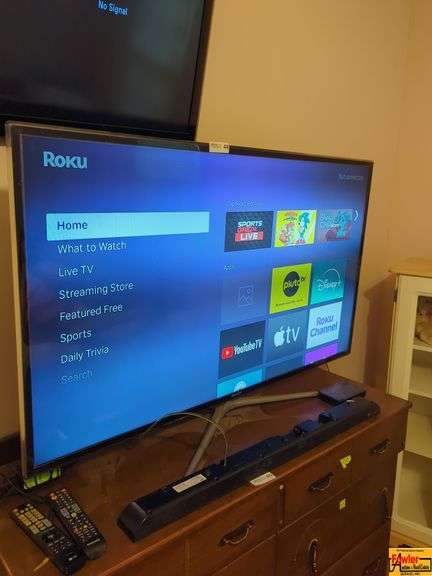 Roku Smart TV with Soundbar image