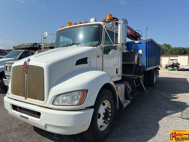 2018 Kenworth Knuckleboom; 95,484 Miles; VIN 2NKHLJ9X3JM229484 (030613). See video. image