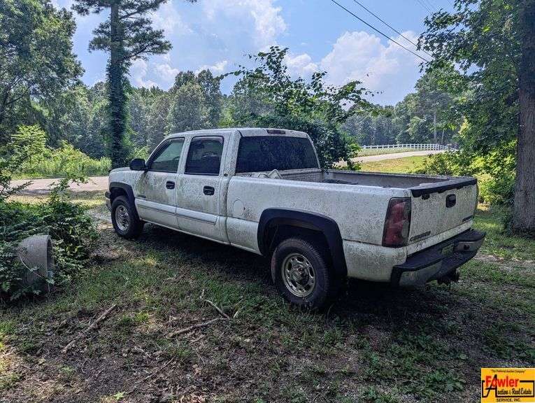 2003 Chevrolet Silverado 1500 HD Pick Up Truck; white; VIN 1GCGC13UX3F130718