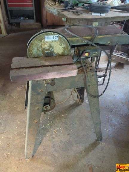 Belt and Disc Sander image