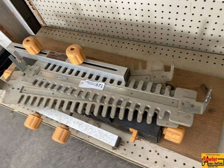 Craftsman Industrial Dovetail Fixture image