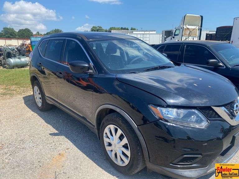 2016 Nissan Rouge; 160,328 Miles; VIN JN8AT2MT3GW008973.  See video.
