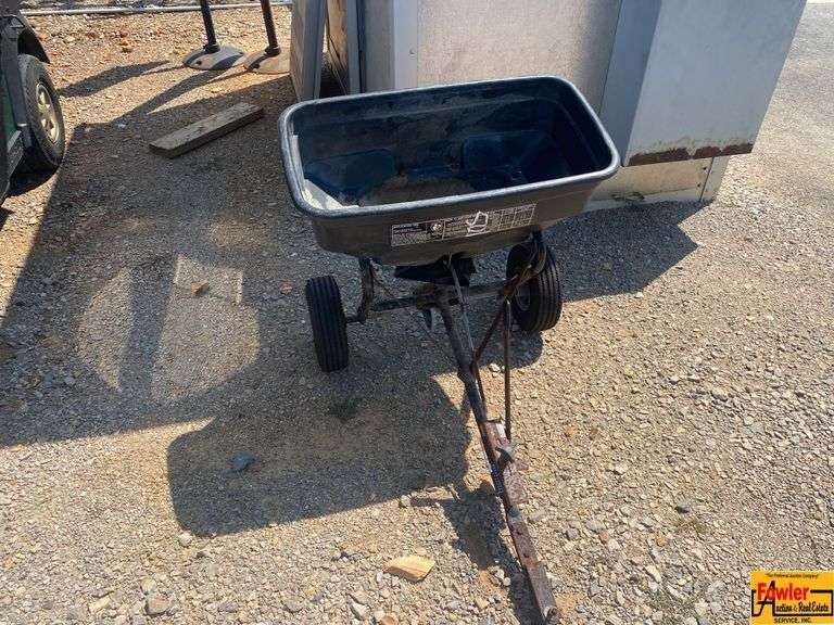 Fertilizer/Seeder image