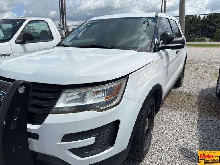 2017 Ford Explorer Police Interceptor; 119,168 Miles; VIN 1FM5K8AR1HGD92741 (021919). See video. image