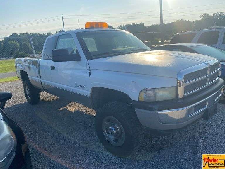 1997 Dodge Ram 2500 4x4 With Cummins Turbo Diesel; 321,989 Miles; VIN 3B7KF23D9VG806021 image