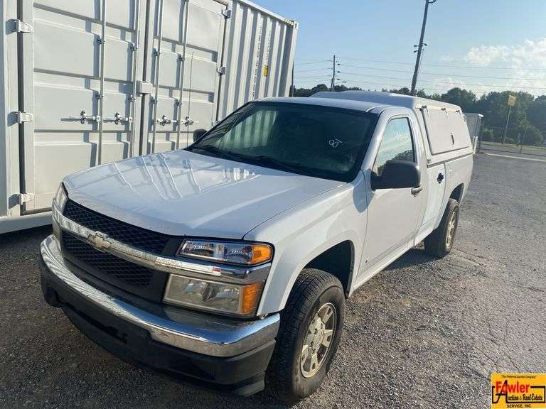 2008 Colorado With Custom Bed; 433,266 Miles; VIN 1GBDS14E388230138. See video. image