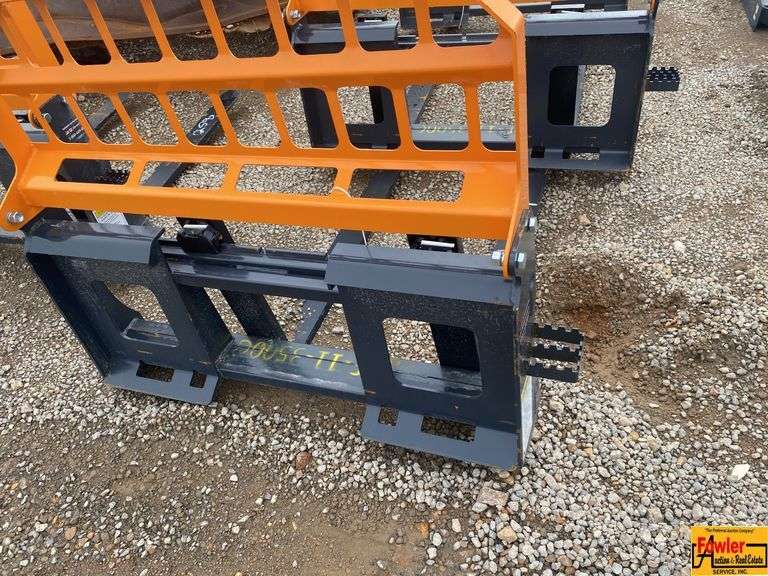 Land Honor Pallet Forks