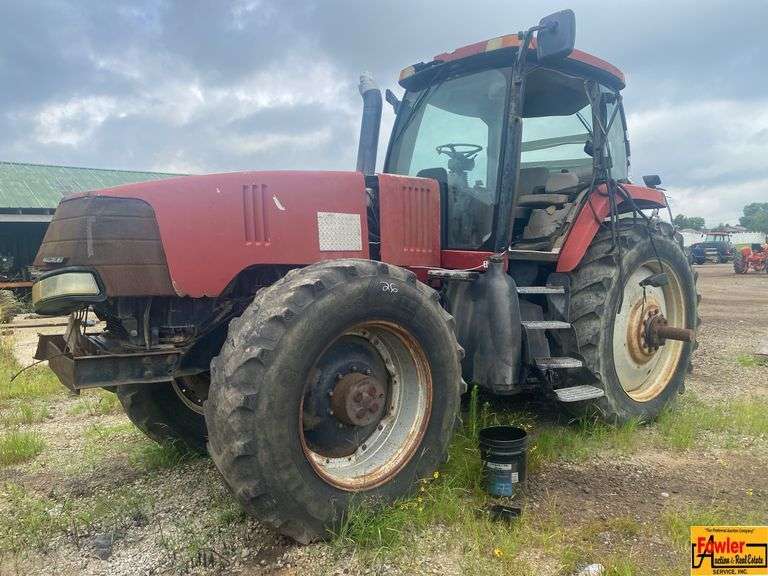 Magnum Tractor With Cab image