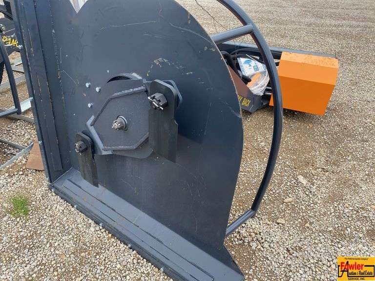 Land Honor Articulating Brush Cutter