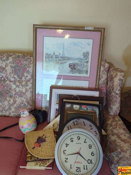 Miscellaneous Lot: Framed Prints, Clocks & Home Décor image