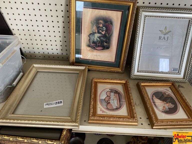 Picture Frames & Framed Prints image