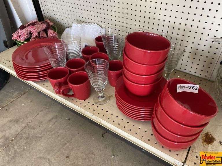 HomeTrends Siena Red Sedona Stone Dinnerware, Clear Glass Goblets, Ceramic Watermelon Platters & Table Linen image