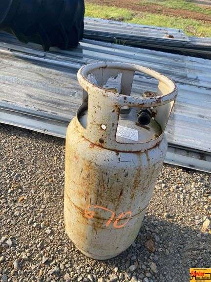 Forklift Propane tank image