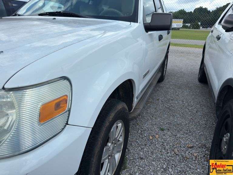 2006 Ford Explorer; 98,113 Miles; VIN 1FMEU62E6UB51027 (021446).  See video.