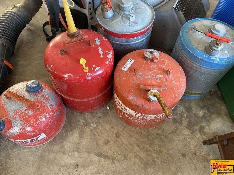 Metal Gas Cans image