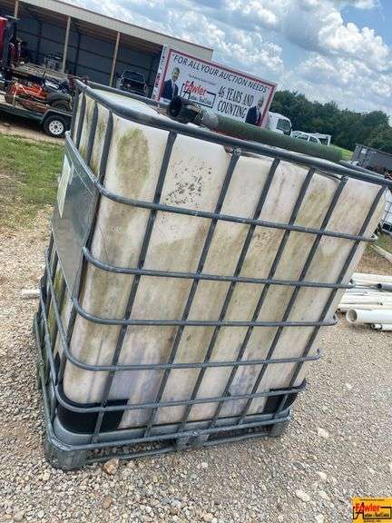 300-Gallon Plastic Tank image