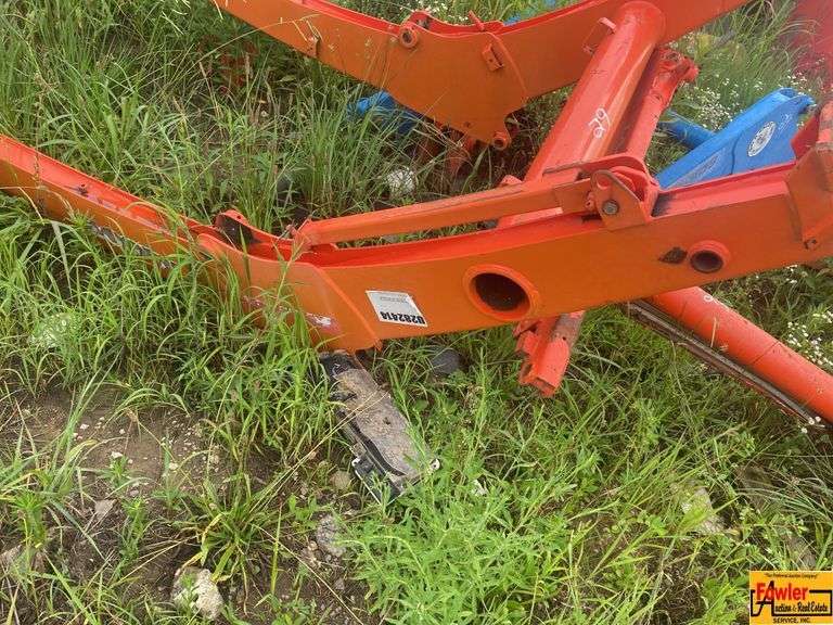Farmtrac 5040 Tractor Front End Loader & Other Loaders