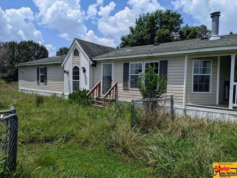 28' x 64' 3-Bedroom Mobile Home On 1.22 Acres±.  Will be sold "Bill Of Sale Only".