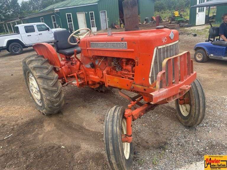 Allis-Chalmers Tractor image