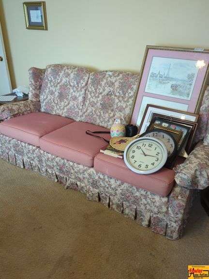 Floral Pattern Sofa image
