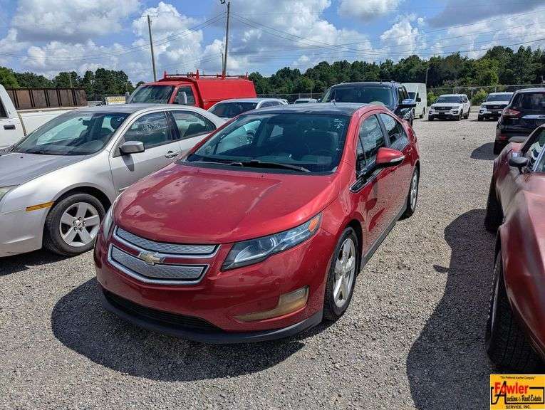 2012 Chevrolet Volt; 185,130 Miles; VIN 1G1RB6E44CU115321.  See video. image