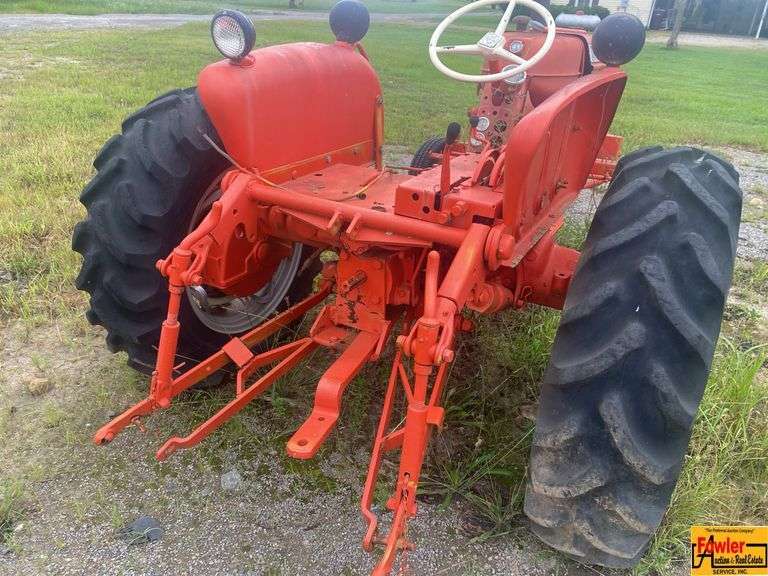 Allis-Chalmers Tractor