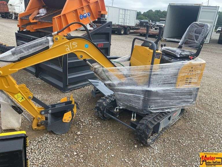 Land Hero Mini Excavator image