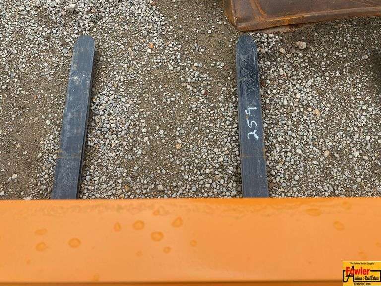 Land Honor 42"  Pallet Forks