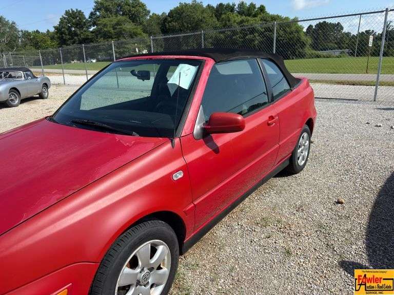 2002 Volkswagen Cabrio, has an electrical short; 157,426 Miles; VIN 3VWDC21V42M803955