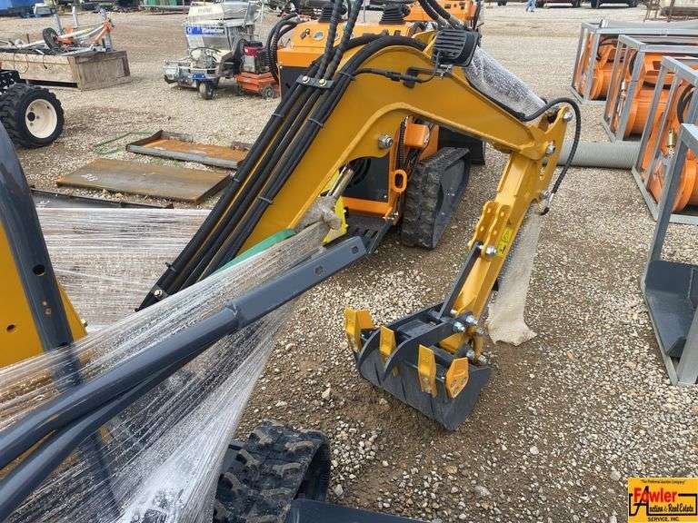 Land Hero Mini Excavator