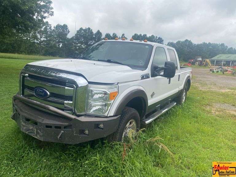 2015 Ford F-250 Super Duty FX4 Crew Cab Pick Up Truck; 1FT7W2BT4FED24533 image