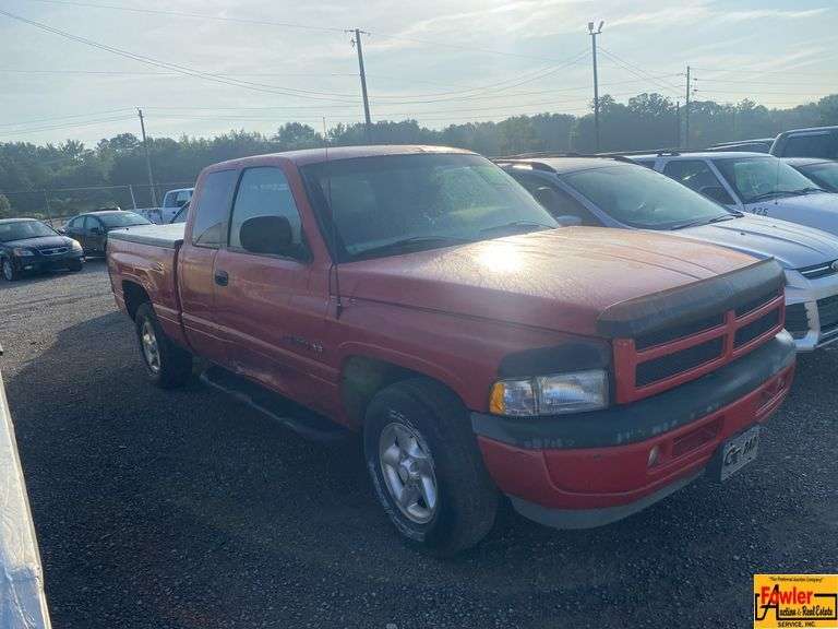 1998 Dodge Ram 1500, V8; 218,840 Miles; VIN 387HC13Y5WG166701.  See video. image