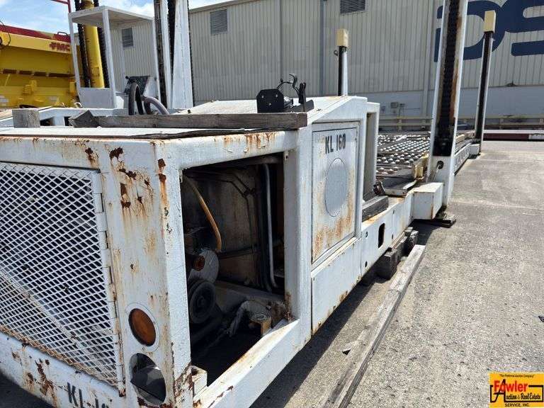 Airline Container Transport.  To be viewed & picked up at Huntsville's Airport Cargo Yard.  For more information, call Greg Bottom at (256) 777-4496.  Buyer is completely responsible for dismantling & moving.