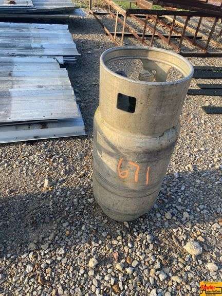 Forklift Propane Tank image