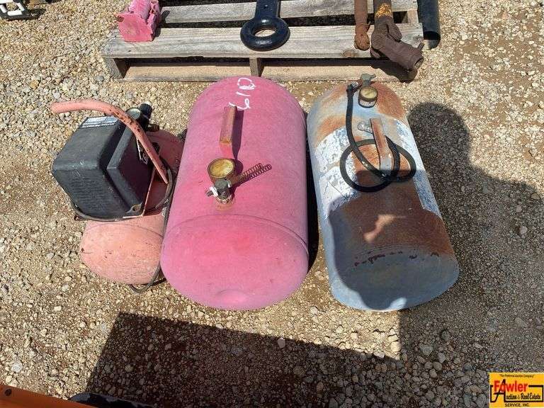 (3) Air Tanks image