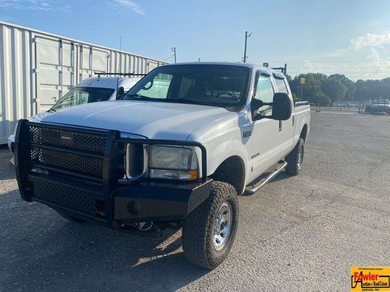 2002 Ford F-250 4WD, 7.3 diesel, 230,367 Miles; VIN 1FTNW21F42EB51416; See video. image