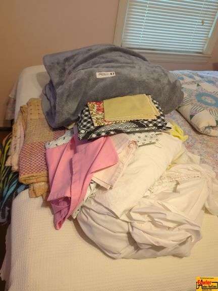 Blankets, Quilts, Fabrics, and Linens image