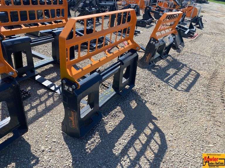 Land Honor Skid Steer Pallet Fork, Model PF-11-3500G image