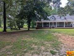 3-Bedroom Home On 2.7 Acres±